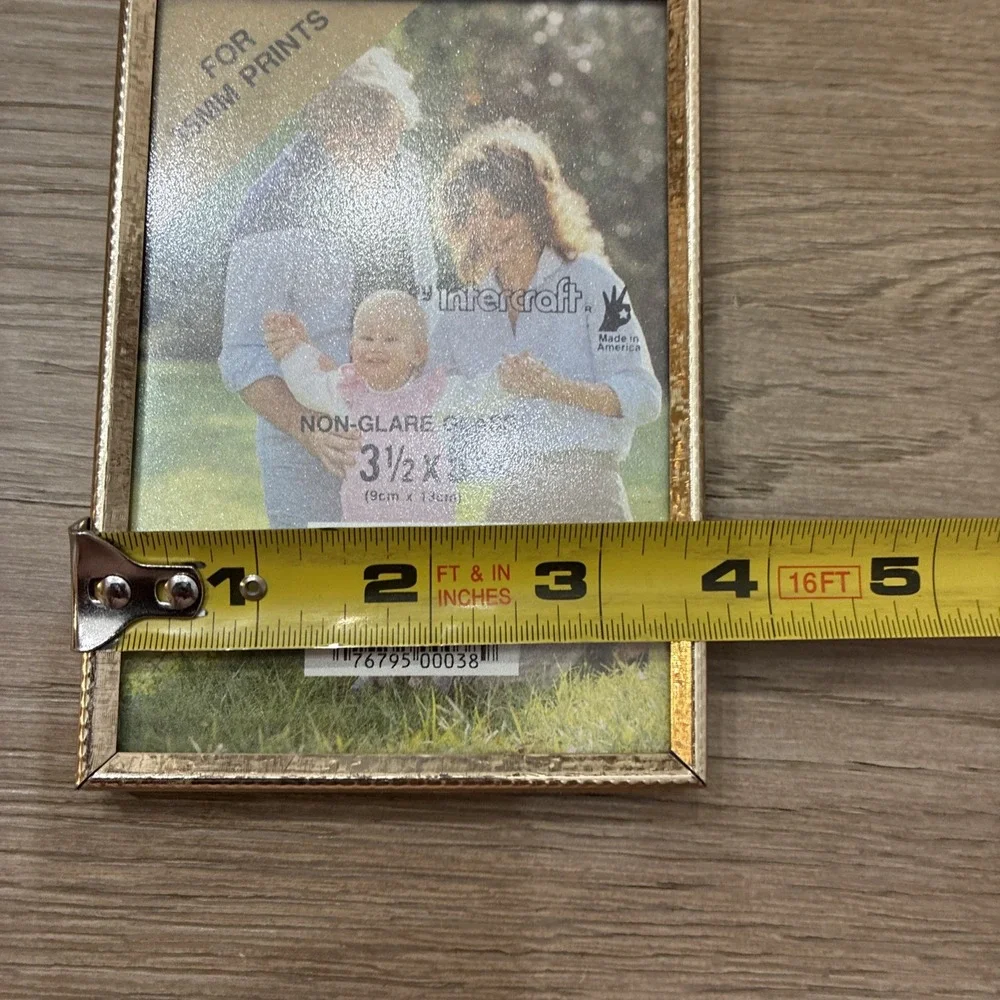Vintage Lot of 2 Brass Tabletop Small Picture Frames 3 1/2 X 5 & 3 1/4 X 4 1/4